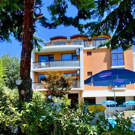 Apartament Rose