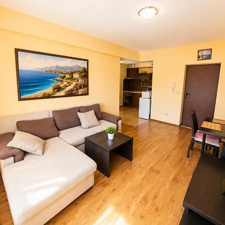 Rosa Rogosa Apartment Golden Sands